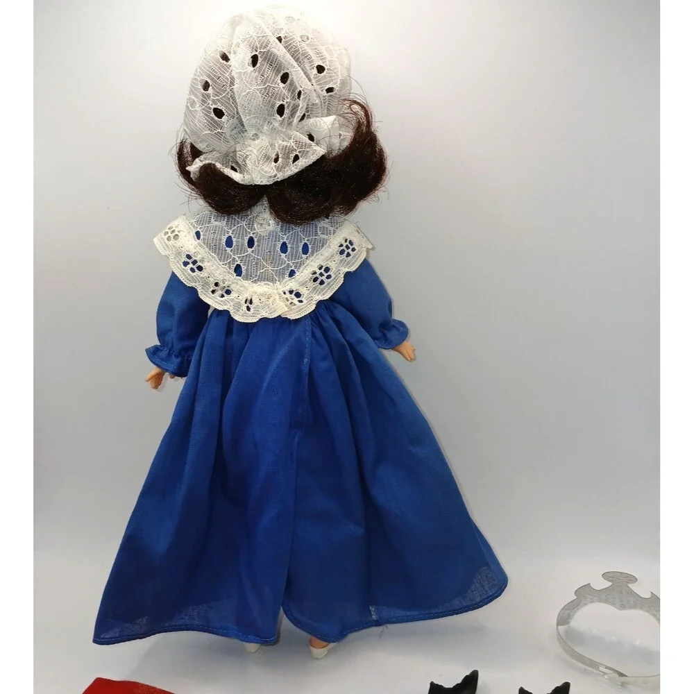 Horsman Elizabeth Taylor Doll Queen of Light Bluebird  Movie 1976  De-boxed